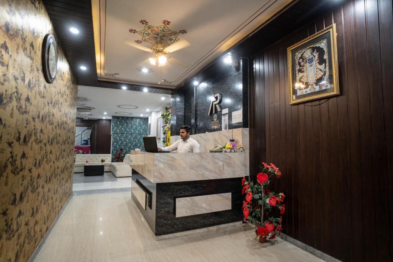 Tripli Hotels Arunoday Palace Udaipur Exteriör bild